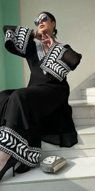 ST 147 Black Color Faux Georgette Salwar Suit with Embroidery Work. Best Price ₹1849. Delivery 4-6 Working Days. Shop now. | Jump Suits, Straight Suits, Casual Suits, Creative suits, Designer Suits, Palazzo Suits, Party Wear Suits, Patiala Suits, Salwar suit