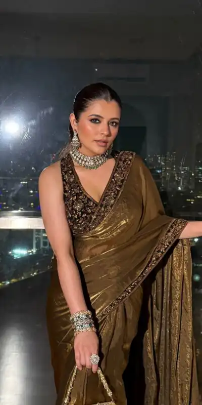 NC 5438 Brown Color Space Silk Saree with Embroidery Work & Zari Work. Best Price ₹2449. Delivery 4-6 Working Days. Shop now. | Bollywood Sarees, Creative Sarees, Designer Sarees, Embroidered Sarees, Ethnic Saree, Modern Digital sarees, Party Wear Sarees, Sarees