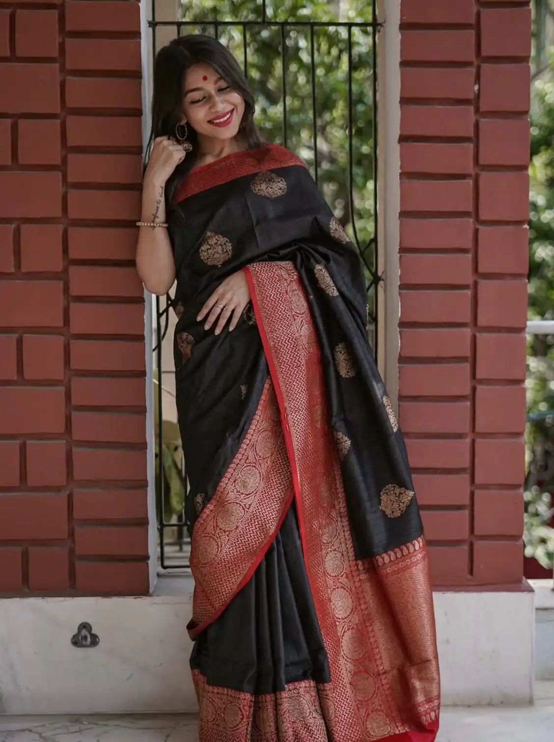 KPR 282 Black Soft Lichi Silk Saree Perfect for Wedding, Party, Reception, Diwali, Ethnic Day – . Affordable Price ₹1449. Delivery 4-6 Working Days. | Bollywood Sarees, Creative Sarees, Designer Sarees, Embroidered Sarees, Ethnic Saree, Modern Digital sarees, Party Wear Sarees, Sarees