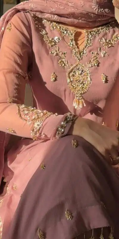 SRK 5328 Onion Color Dual Tone Star Georgette Salwar Suit with Embroidery Work. Affordable Price ₹1949. Delivery 4-6 Working Days. Shop now. | Jump Suits, Straight Suits, Casual Suits, Creative suits, Designer Suits, Palazzo Suits, Party Wear Suits, Patiala Suits, Salwar suit