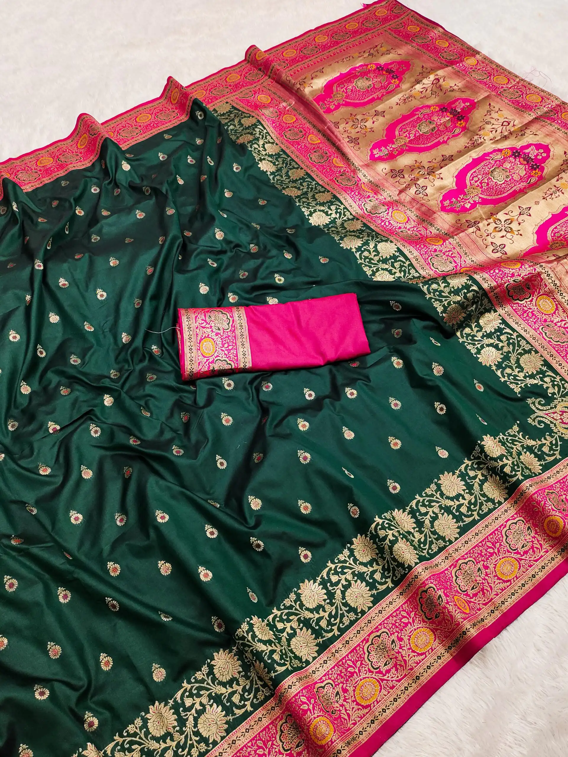 MB 3315 Green Color Banarasi Silk Gold Zari Border Saree . Wedding, Party, Festive, Available at ₹2049 only. Delivery 4-6 Working Days. Shop now. | Bollywood Sarees, Creative Sarees, Designer Sarees, Embroidered Sarees, Ethnic Saree, Modern Digital sarees, Party Wear Sarees, Sarees