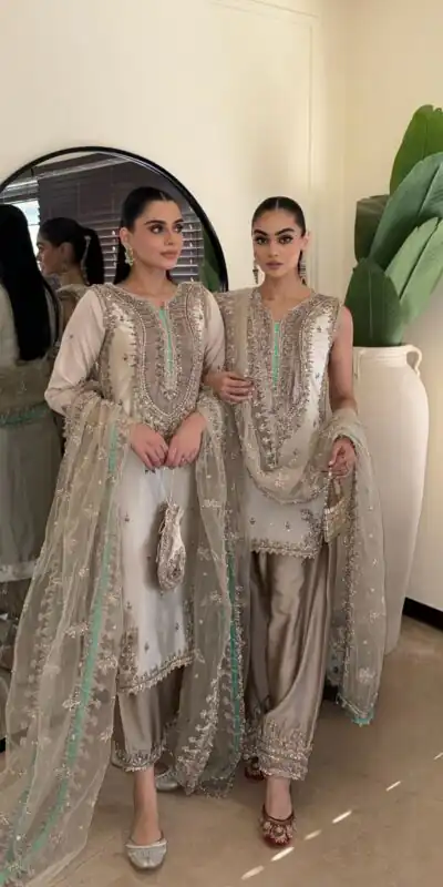 LG 2068 Off White Crape Silk Salwar Suit Perfect for Wedding, Party, Onam, Reception, Housewarming – . Grab it for ₹1999. Delivery 4-6 Working Day | Jump Suits, Straight Suits, Casual Suits, Creative suits, Designer Suits, Palazzo Suits, Party Wear Suits, Patiala Suits, Salwar suit