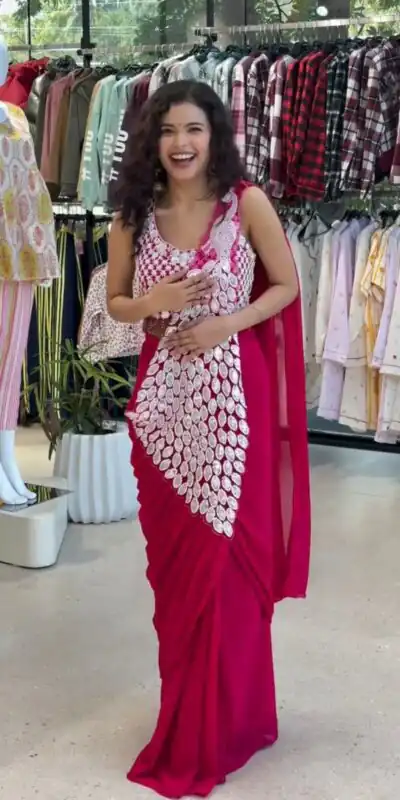 ST 1165 Pink Faux Georgette Saree with Embroidery Work & Sequins Work. Now at just ₹1799. Delivery 4-6 Working Days. Shop now. | Bollywood Sarees, Creative Sarees, Designer Sarees, Embroidered Sarees, Ethnic Saree, Modern Digital sarees, Party Wear Sarees, Sarees