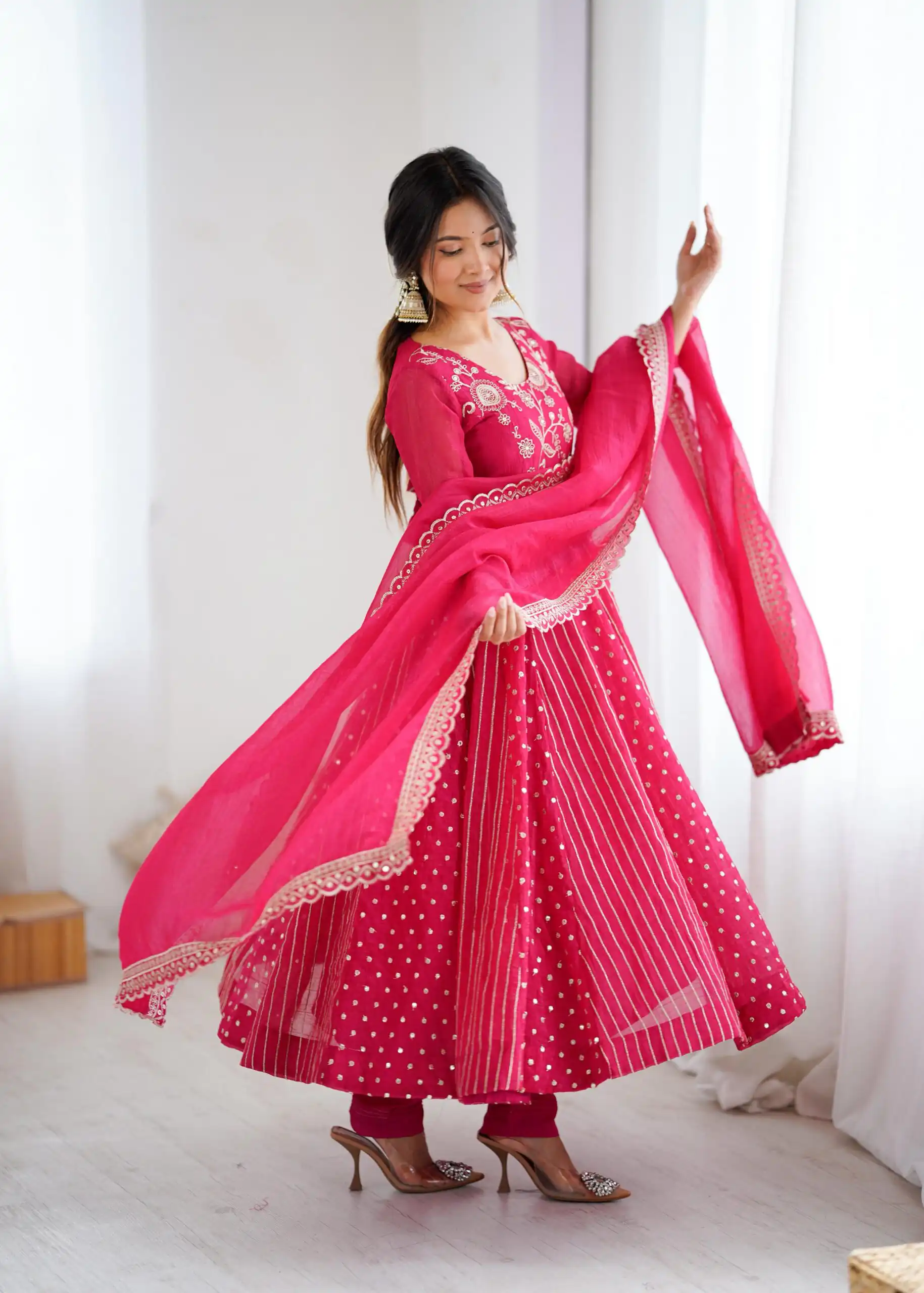 SRK 5293 Pink With Crunchy Silk With Fully Flair with Lace Work & Embroidery Work Anarkali Gown . Introductory Price ₹2149. Delivery 4-6 Worki | Bollywood Gowns, Creative Gowns, Designer Gowns, Embroidered Gowns, Gowns, Party Wear Gowns