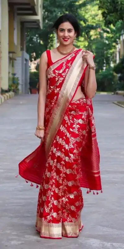 KPR 110 Red Soft Lichi Silk Saree Perfect for Wedding, Party, Reception, Diwali, Ethnic Day – . Affordable Price ₹1299. Delivery 4-6 Working Days. | Bollywood Sarees, Creative Sarees, Designer Sarees, Embroidered Sarees, Ethnic Saree, Modern Digital sarees, Party Wear Sarees, Sarees