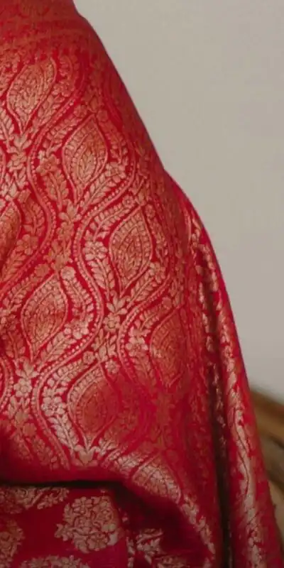 KP 4063 Red Soft Lichi Silk Saree with Lace Work & Lace Border. Affordable Price ₹1349. Delivery 4-6 Working Days. Shop now. | Bollywood Sarees, Creative Sarees, Designer Sarees, Embroidered Sarees, Ethnic Saree, Modern Digital sarees, Party Wear Sarees, Sarees