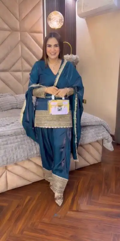 ZSR 3164 Teal Fendy Silk Salwar Suitwith Embroidery Work & Lace Work. Now at just ₹2099. Delivery 4-6 Working Days. Shop now. | Jump Suits, Straight Suits, Casual Suits, Creative suits, Designer Suits, Palazzo Suits, Party Wear Suits, Patiala Suits, Salwar suit