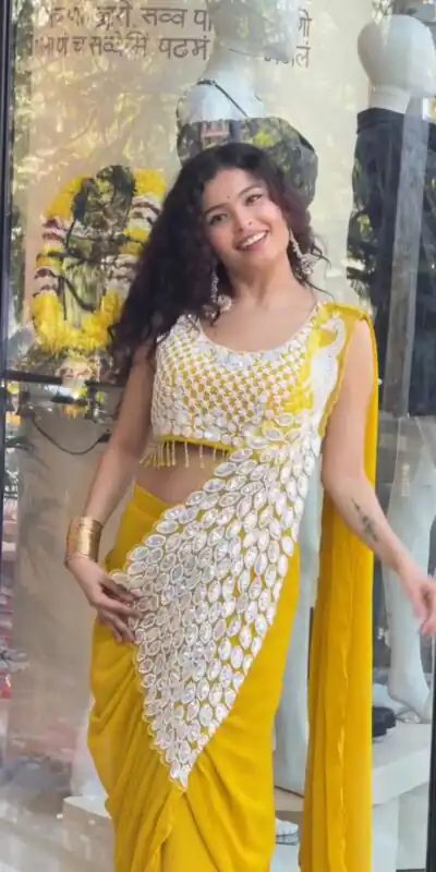 ST 1165 Yellow Faux Georgette Saree with Embroidery Work & Sequins Work. Now at just ₹1799. Delivery 4-6 Working Days. Shop now. | Bollywood Sarees, Creative Sarees, Designer Sarees, Embroidered Sarees, Ethnic Saree, Modern Digital sarees, Party Wear Sarees, Sarees