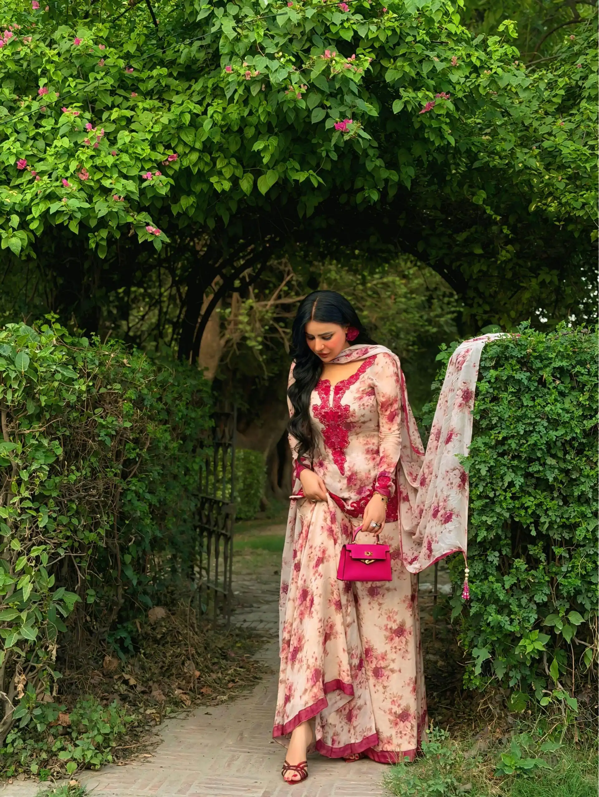 Cool Red Faux Georgette Embroider Work Salwar Suit - Image 6