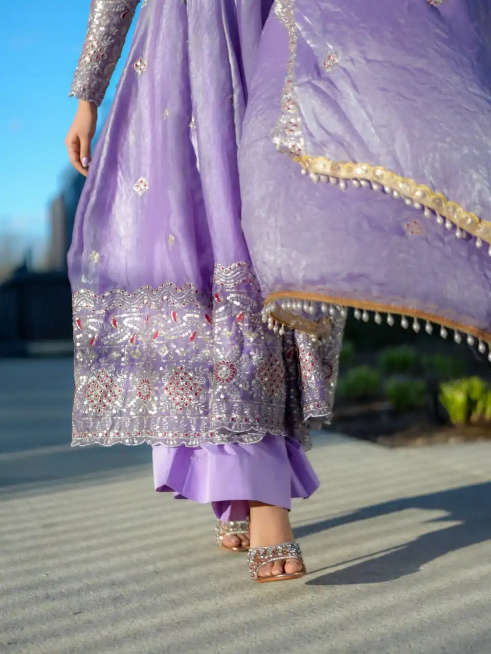 Trendy Lavender Fendy Silk Thread Work Anarkali Suit - Image 4