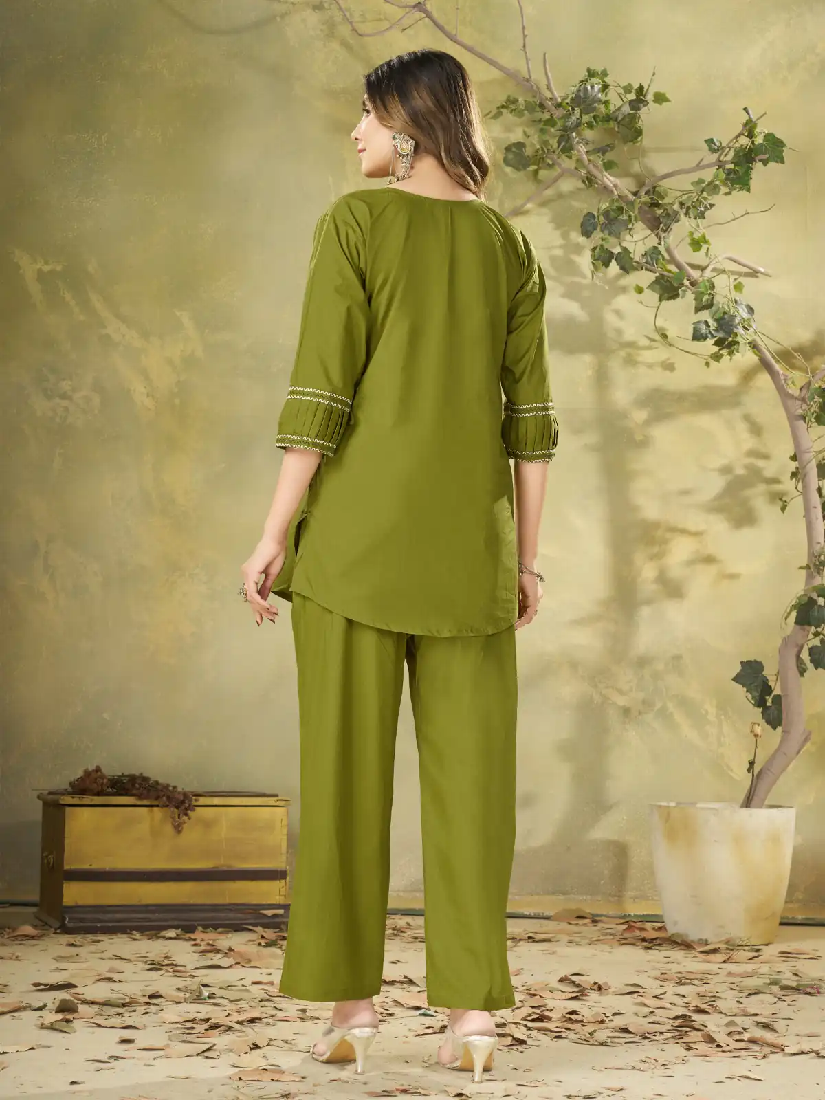 DIVA 162 Green Color Cotton Kurti with Printed Designer Work. Exclusive Offer ₹1749. Delivery 4-6 Working Days. Online Shop now. | Bollywood Kurti, Creative Kurtis, Designer Kurti, Kurti, Party Wear Kurti, Selfie Kurti