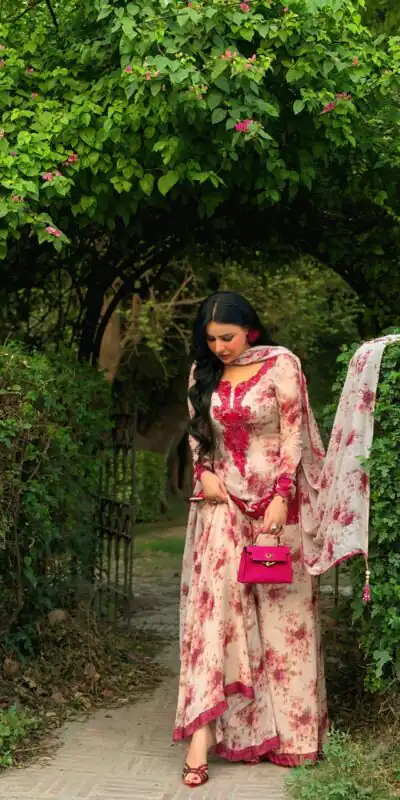 SRK 5352 Red Color Faux Georgette Salwar Suit with Designer Work. Affordable Price ₹2049. Delivery 4-6 Working Days. Shop now. | Jump Suits, Straight Suits, Casual Suits, Creative suits, Designer Suits, Palazzo Suits, Party Wear Suits, Patiala Suits, Salwar suit