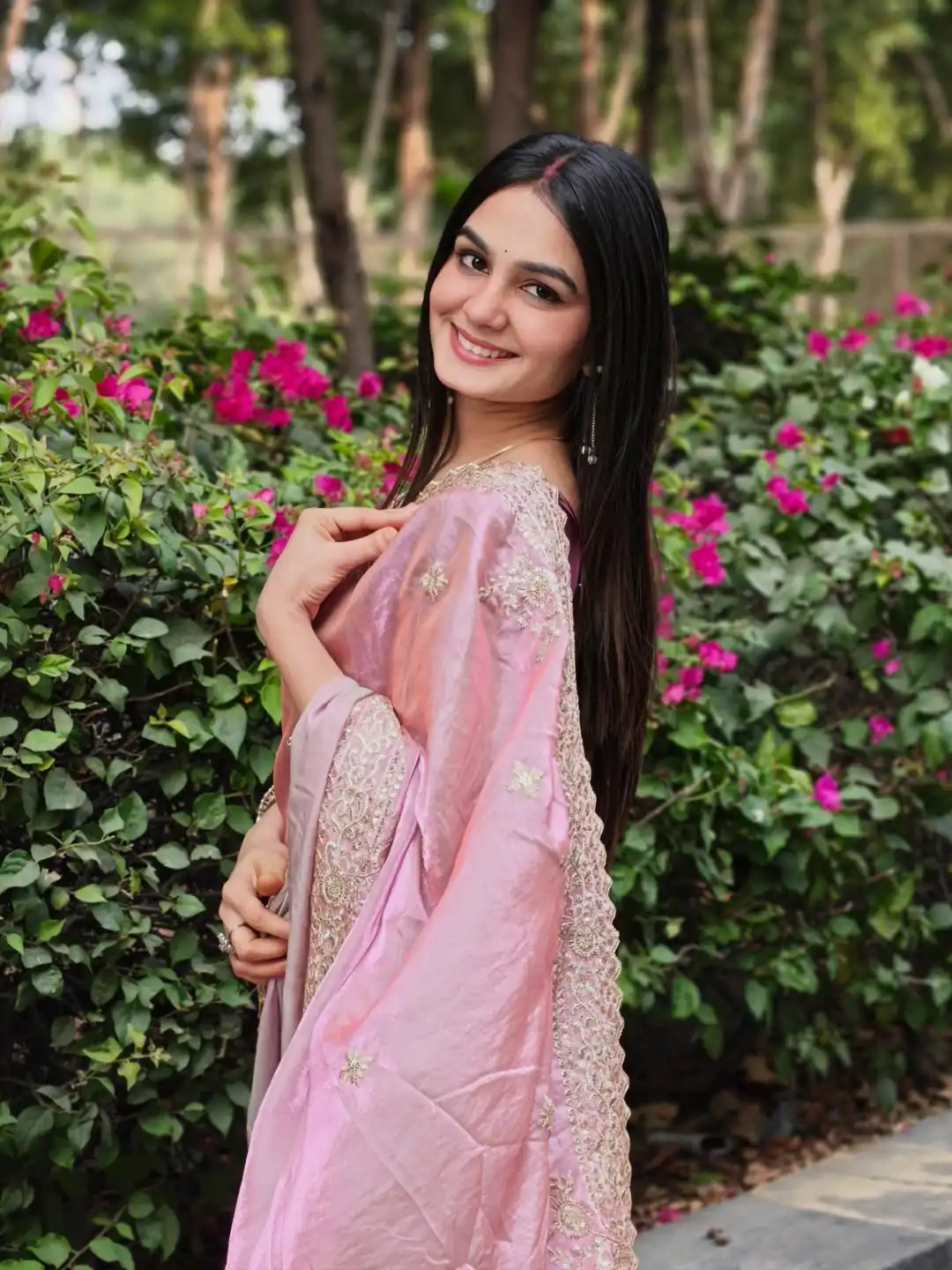 JR 666 Pink Fendy Satin Saree Perfect for Wedding, Party, Durga Puja, Raksha Bandhan, Sangeet – . Festive Deal ₹1949. Delivery 4-6 Working Days. | Bollywood Sarees, Creative Sarees, Designer Sarees, Embroidered Sarees, Ethnic Saree, Modern Digital sarees, Party Wear Sarees, Sarees