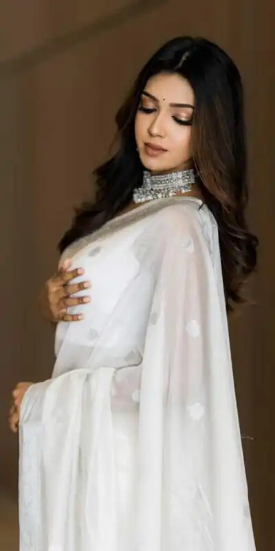 KPR 120 White Soft Lilan Slab Saree Perfect for Wedding, Party, Lohri, Durga Puja, Pongal – . Get it for ₹1349. Delivery 4-6 Working Days. Shop now. | Bollywood Sarees, Creative Sarees, Designer Sarees, Embroidered Sarees, Ethnic Saree, Modern Digital sarees, Party Wear Sarees, Sarees