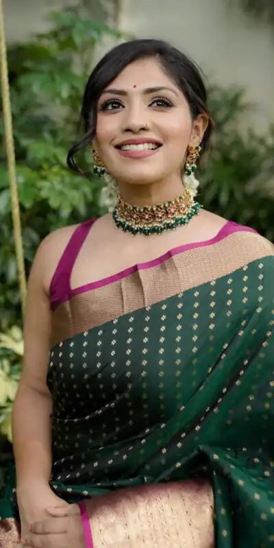 KPR 6047 Green in Soft Lichi Silk Jacquard Work Designer Work Saree . Exclusive Offer ₹1449. Delivery 4-6 Working Days. Shop now. | Bollywood Sarees, Creative Sarees, Designer Sarees, Embroidered Sarees, Ethnic Saree, Modern Digital sarees, Party Wear Sarees, Sarees