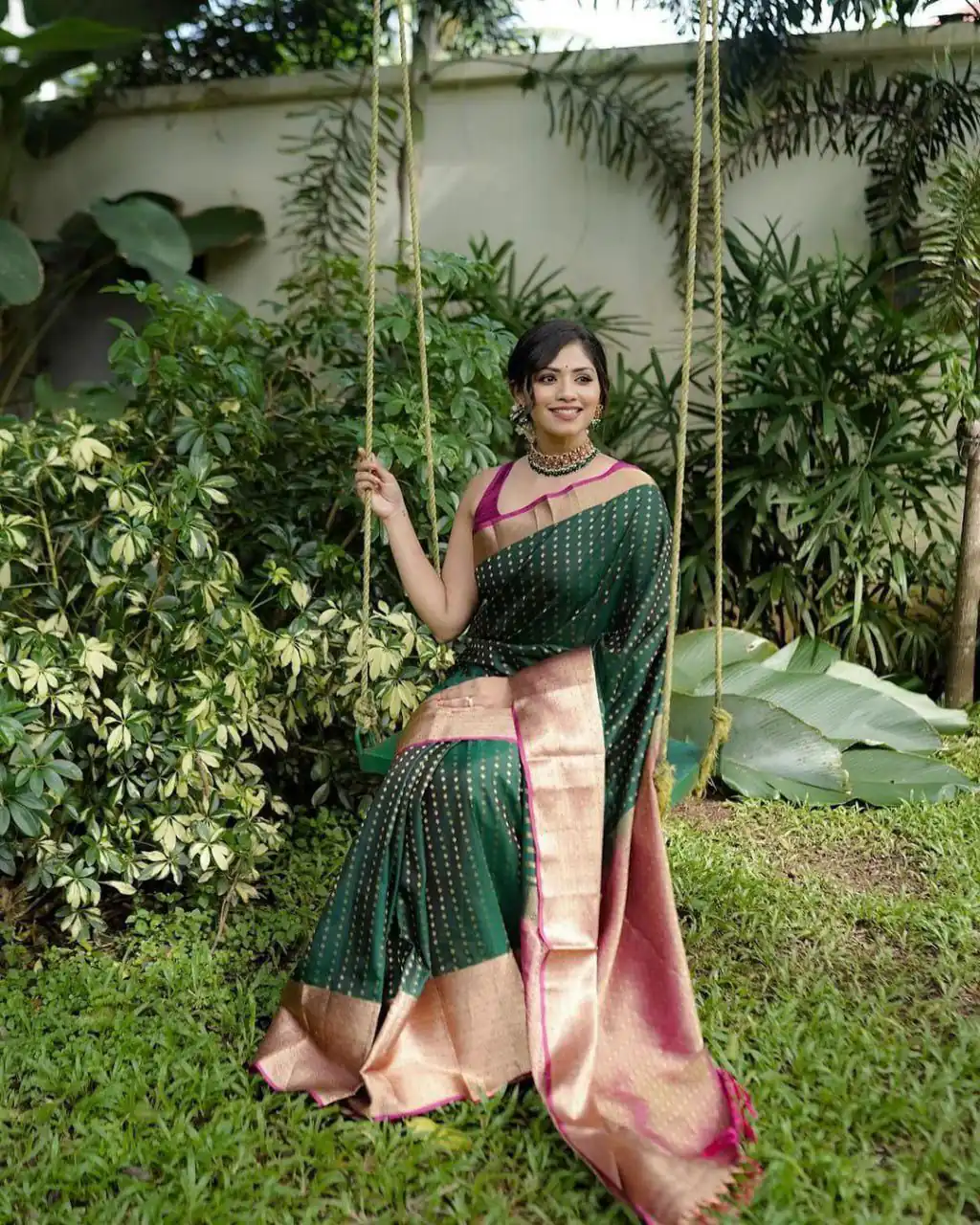 KPR 6047 Green in Soft Lichi Silk Jacquard Work Designer Work Saree . Exclusive Offer ₹1449. Delivery 4-6 Working Days. Shop now. | Bollywood Sarees, Creative Sarees, Designer Sarees, Embroidered Sarees, Ethnic Saree, Modern Digital sarees, Party Wear Sarees, Sarees