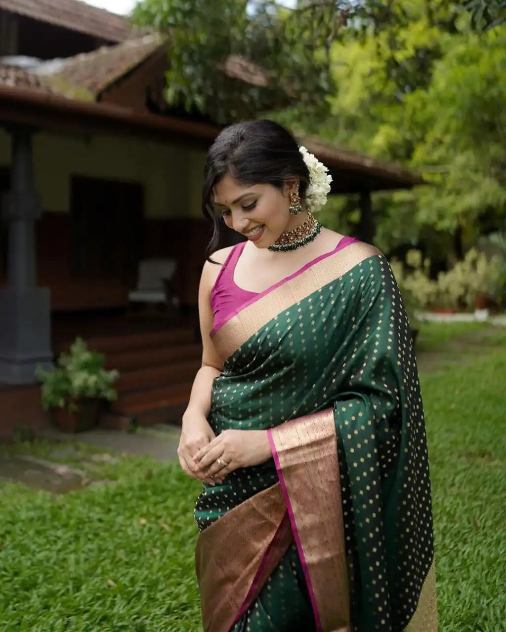KPR 6047 Green in Soft Lichi Silk Jacquard Work Designer Work Saree . Exclusive Offer ₹1449. Delivery 4-6 Working Days. Shop now. | Bollywood Sarees, Creative Sarees, Designer Sarees, Embroidered Sarees, Ethnic Saree, Modern Digital sarees, Party Wear Sarees, Sarees