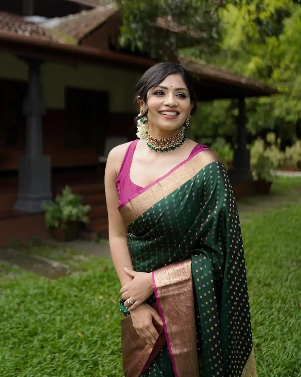 KPR 6047 Green in Soft Lichi Silk Jacquard Work Designer Work Saree . Exclusive Offer ₹1449. Delivery 4-6 Working Days. Shop now. | Bollywood Sarees, Creative Sarees, Designer Sarees, Embroidered Sarees, Ethnic Saree, Modern Digital sarees, Party Wear Sarees, Sarees
