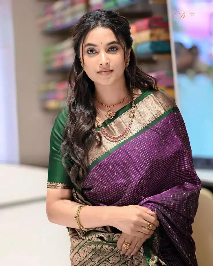 KPR 307 Purple in Soft Lichi Silk Jacquard Work Designer Work Saree . Exclusive Offer ₹1449. Delivery 4-6 Working Days. Shop now. | Bollywood Sarees, Creative Sarees, Designer Sarees, Embroidered Sarees, Ethnic Saree, Modern Digital sarees, Party Wear Sarees, Sarees
