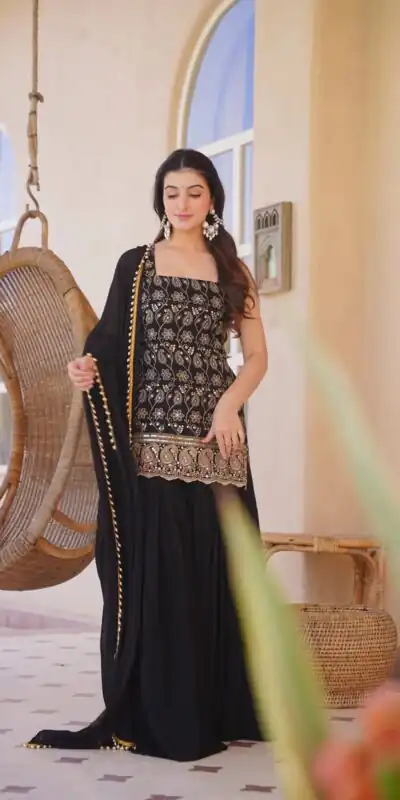 MD 3093 Black Blooming Faux Georgette Salwar Suit Perfect for Wedding, Party, Makar Sankranti, Baby Shower, Traditional Day – . Special Price ₹2149. Deliv | Jump Suits, Straight Suits, Casual Suits, Creative suits, Designer Suits, Palazzo Suits, Party Wear Suits, Patiala Suits, Salwar suit