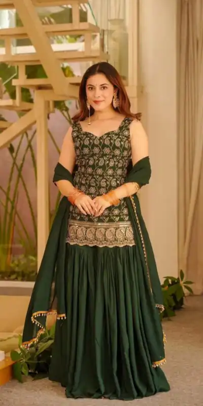 MD 3093 Green Blooming Faux Georgette Salwar Suit Perfect for Wedding, Party, Makar Sankranti, Baby Shower, Traditional Day – . Special Price ₹2149. Deliv | Jump Suits, Straight Suits, Casual Suits, Creative suits, Designer Suits, Palazzo Suits, Party Wear Suits, Patiala Suits, Salwar suit
