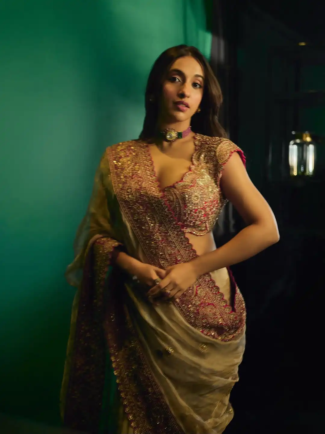 Fancy Cream Glass Organza Silk Sequence Work Saree - Image 4
