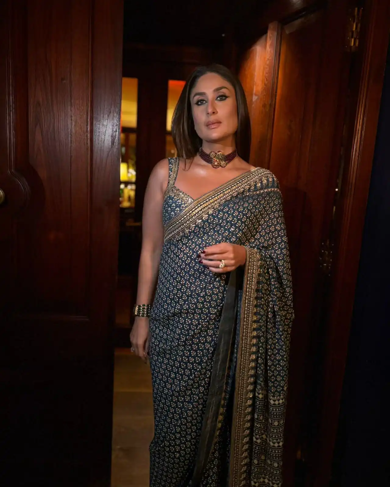 Magical Blue Fox Georgette Mirror Work Saree - Image 2