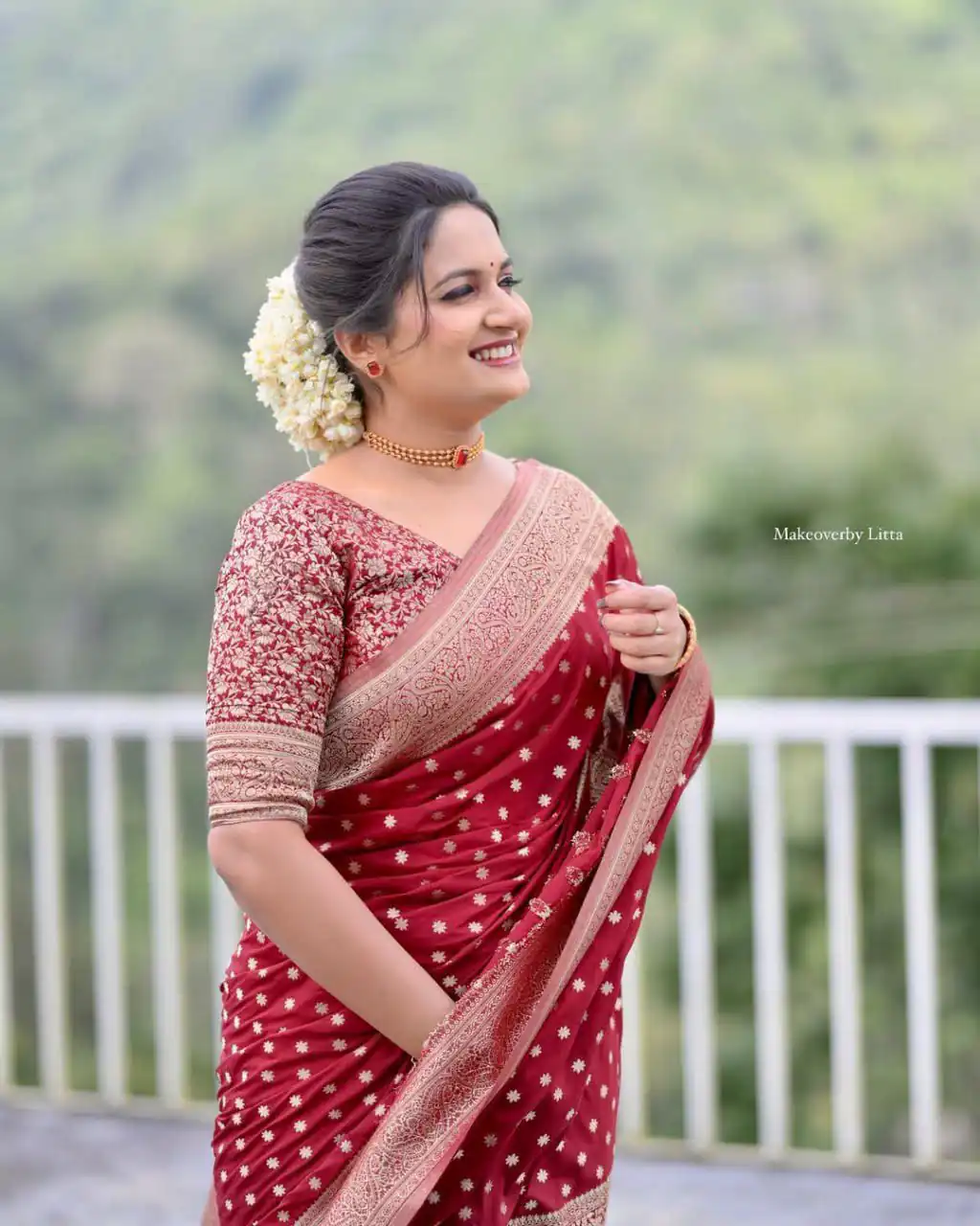 Pretty Red Soft Lichi Silk Jacquard Work Saree - Image 6