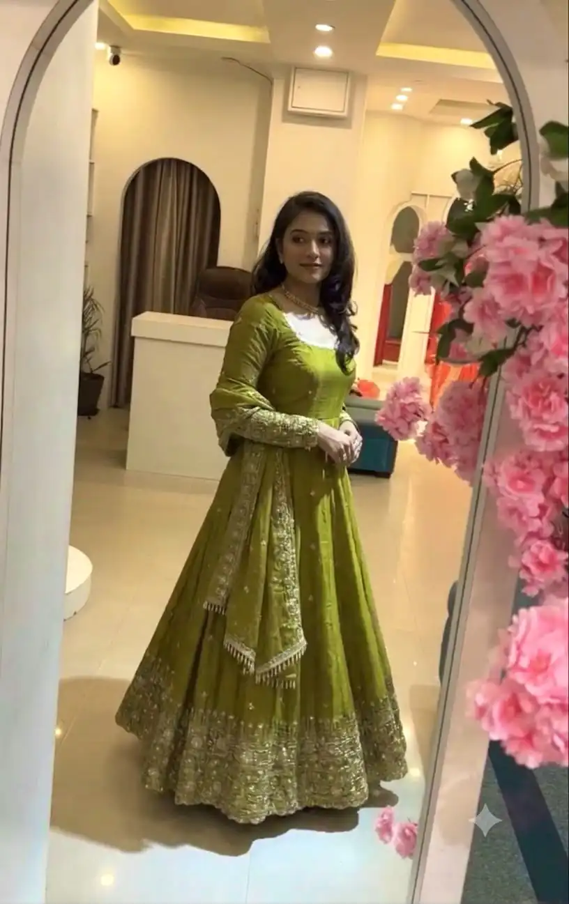 Stunning Lime Yellow Crunchy Silk Embroidery Work Gown - Image 4