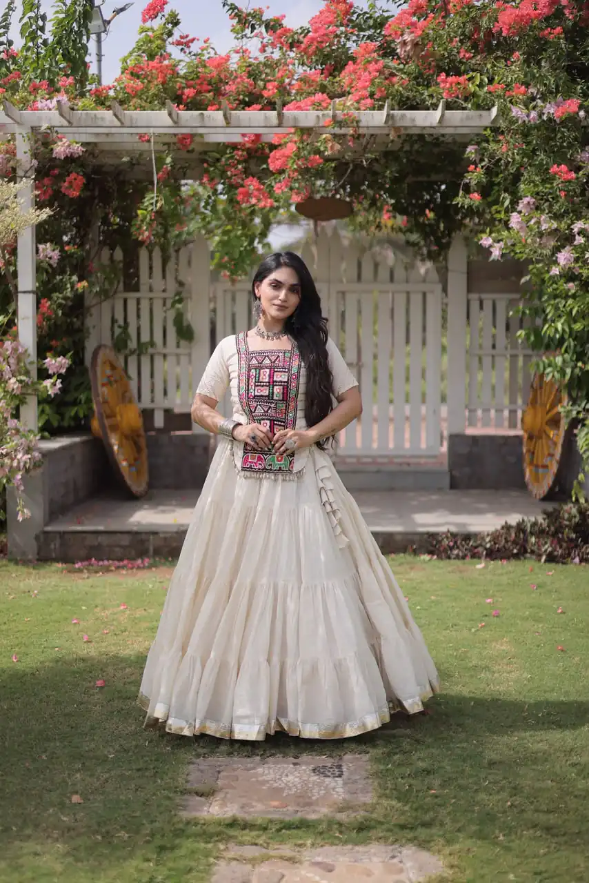 Stylist White Kora Cotton Kutchi Patch Work Lehenga Choli - Image 4