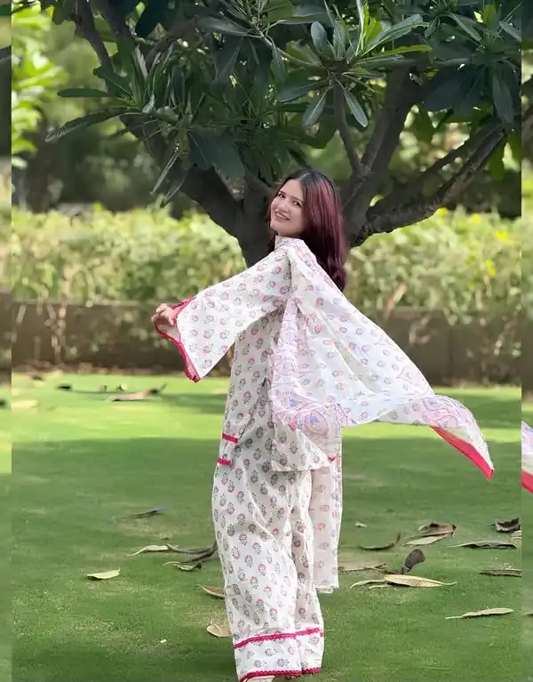 Trendy Pink Natural Crep Digital Print Salwar Suit - Image 3