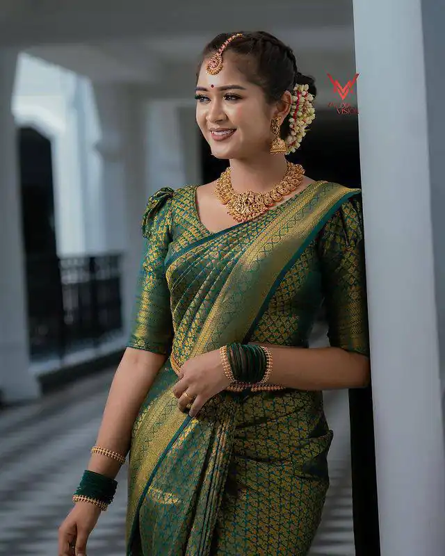 KPR 153 Green Color Soft Lichi Silk Saree with Jacquard Work. Best Price ₹1349. Delivery 4-6 Working Days. Online Shop now. | Bollywood Sarees, Creative Sarees, Designer Sarees, Embroidered Sarees, Ethnic Saree, Modern Digital sarees, Party Wear Sarees, Sarees
