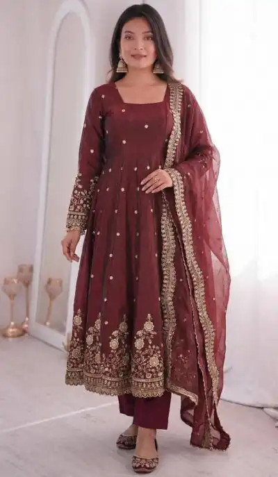 ZB 5073 Maroon Fendy Silk Gown Perfect for Wedding, Party, Baisakhi, Traditional Day, Makar Sankranti – Introductory Price ₹2049. Delivery 4-6 Working Days. | Bollywood Gowns, Creative Gowns, Designer Gowns, Embroidered Gowns, Gowns, Party Wear Gowns
