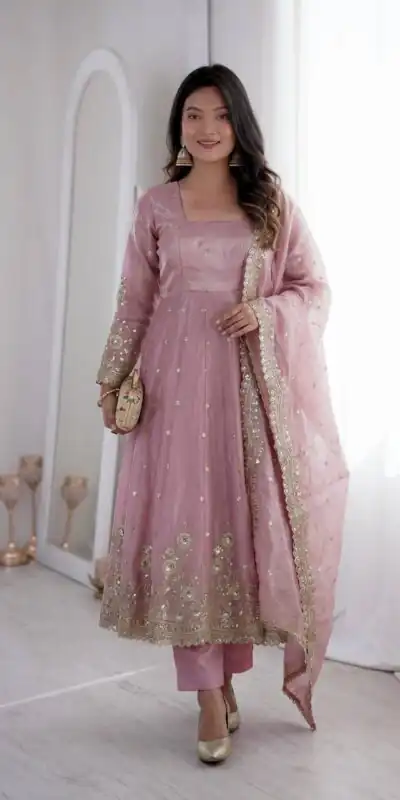 ZB 5073 Pink Fendy Silk Gown Perfect for Wedding, Party, Baisakhi, Traditional Day, Makar Sankranti – . Introductory Price ₹2049. Delivery 4-6 Working Days. | Bollywood Gowns, Creative Gowns, Designer Gowns, Embroidered Gowns, Gowns, Party Wear Gowns