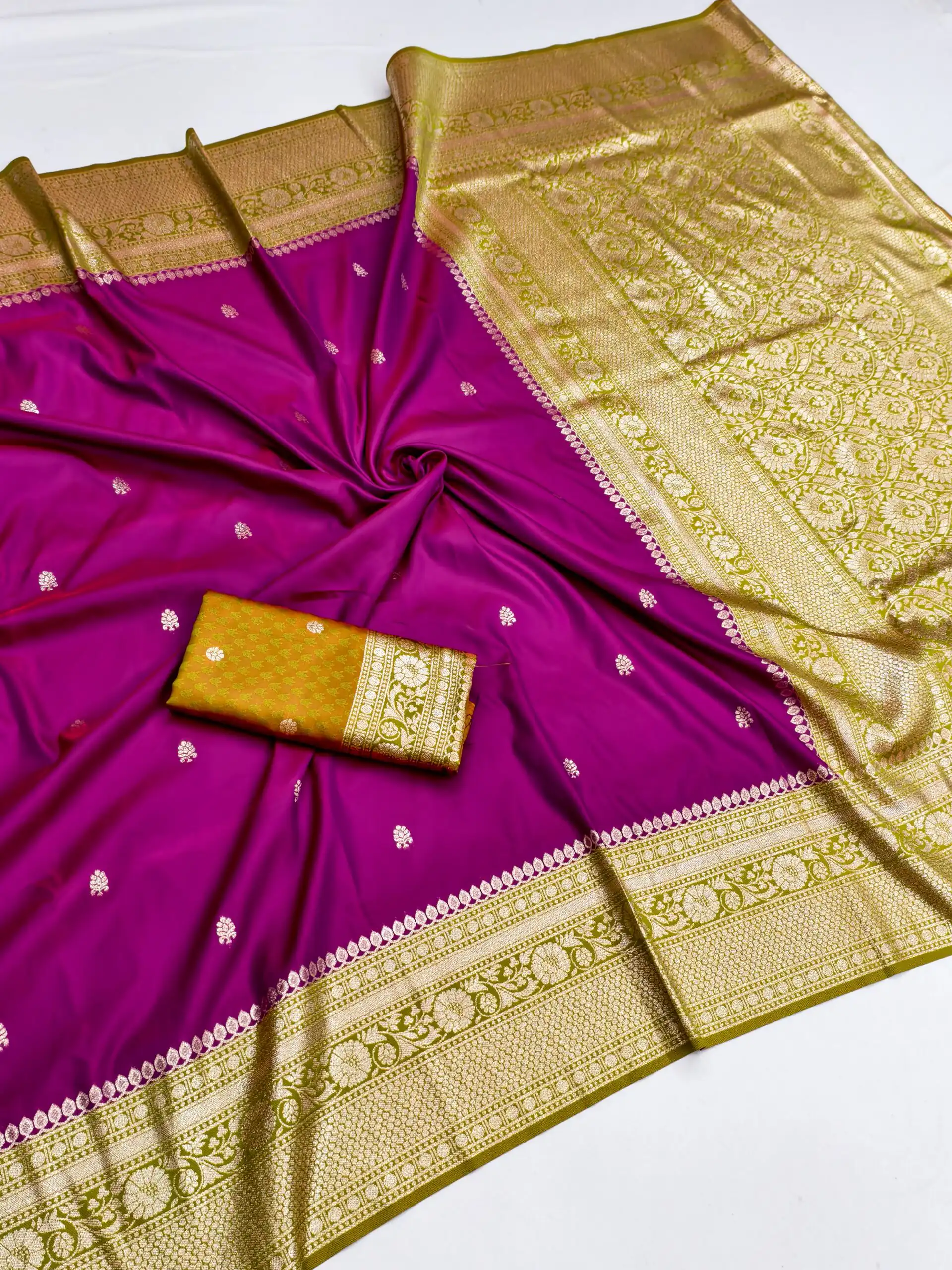 MB 6079 Pink Soft Banarasi Silk Saree with Zari Work & Moti Work. Introductory Price ₹1949. Delivery 4-6 Working Days. Shop now. | Bollywood Sarees, Creative Sarees, Designer Sarees, Embroidered Sarees, Ethnic Saree, Modern Digital sarees, Party Wear Sarees, Sarees