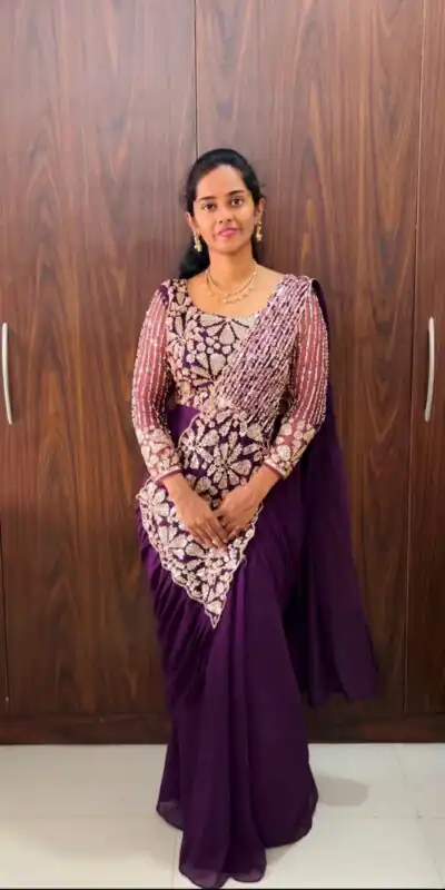 ST 1201 Wine in Faux Georgette Zari Work & Embroidery Work Saree. Special Price ₹1899. Delivery 4-6 Working Days. Shop now. | Bollywood Sarees, Creative Sarees, Designer Sarees, Embroidered Sarees, Ethnic Saree, Modern Digital sarees, Party Wear Sarees, Sarees