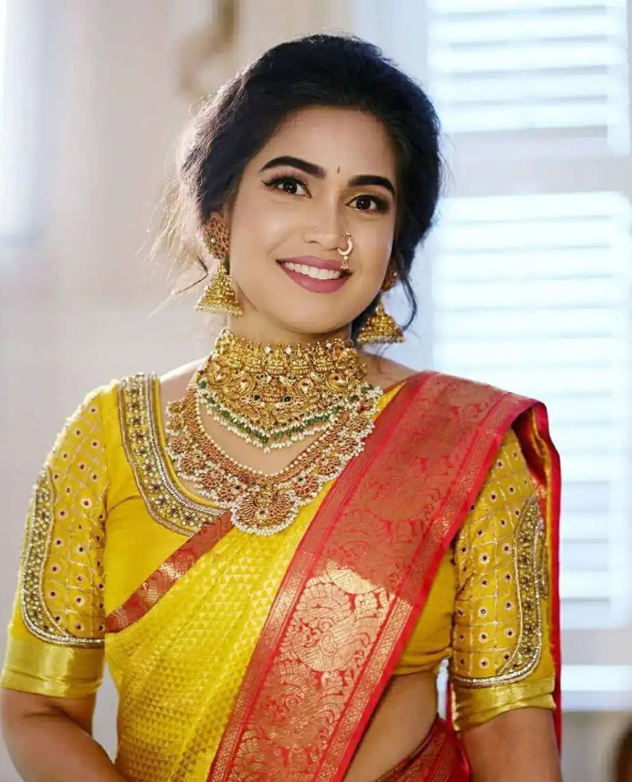 KP 2092 Yellow Color Yellow Soft Lichi Silk Saree with Jacquard Work. Best Price ₹1449. Delivery 4-6 Working Days. Shop now. | Bollywood Sarees, Creative Sarees, Designer Sarees, Embroidered Sarees, Ethnic Saree, Modern Digital sarees, Party Wear Sarees, Sarees