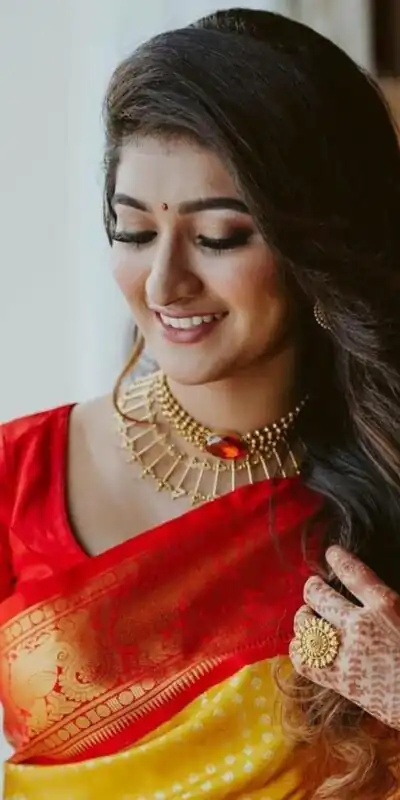 KP 2092 Yellow Color Yellow Soft Lichi Silk Saree with Jacquard Work. Best Price ₹1449. Delivery 4-6 Working Days. Shop now. | Bollywood Sarees, Creative Sarees, Designer Sarees, Embroidered Sarees, Ethnic Saree, Modern Digital sarees, Party Wear Sarees, Sarees