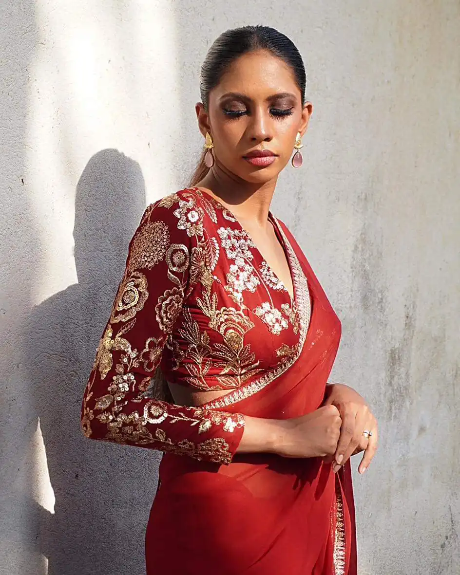JR 646 Red Georgette Saree Perfect for Wedding, Party, Traditional Day, Housewarming, Pongal – . Exclusive Offer ₹1699. Delivery 4-6 Working Days. Shop | Bollywood Sarees, Creative Sarees, Designer Sarees, Embroidered Sarees, Ethnic Saree, Modern Digital sarees, Party Wear Sarees, Sarees