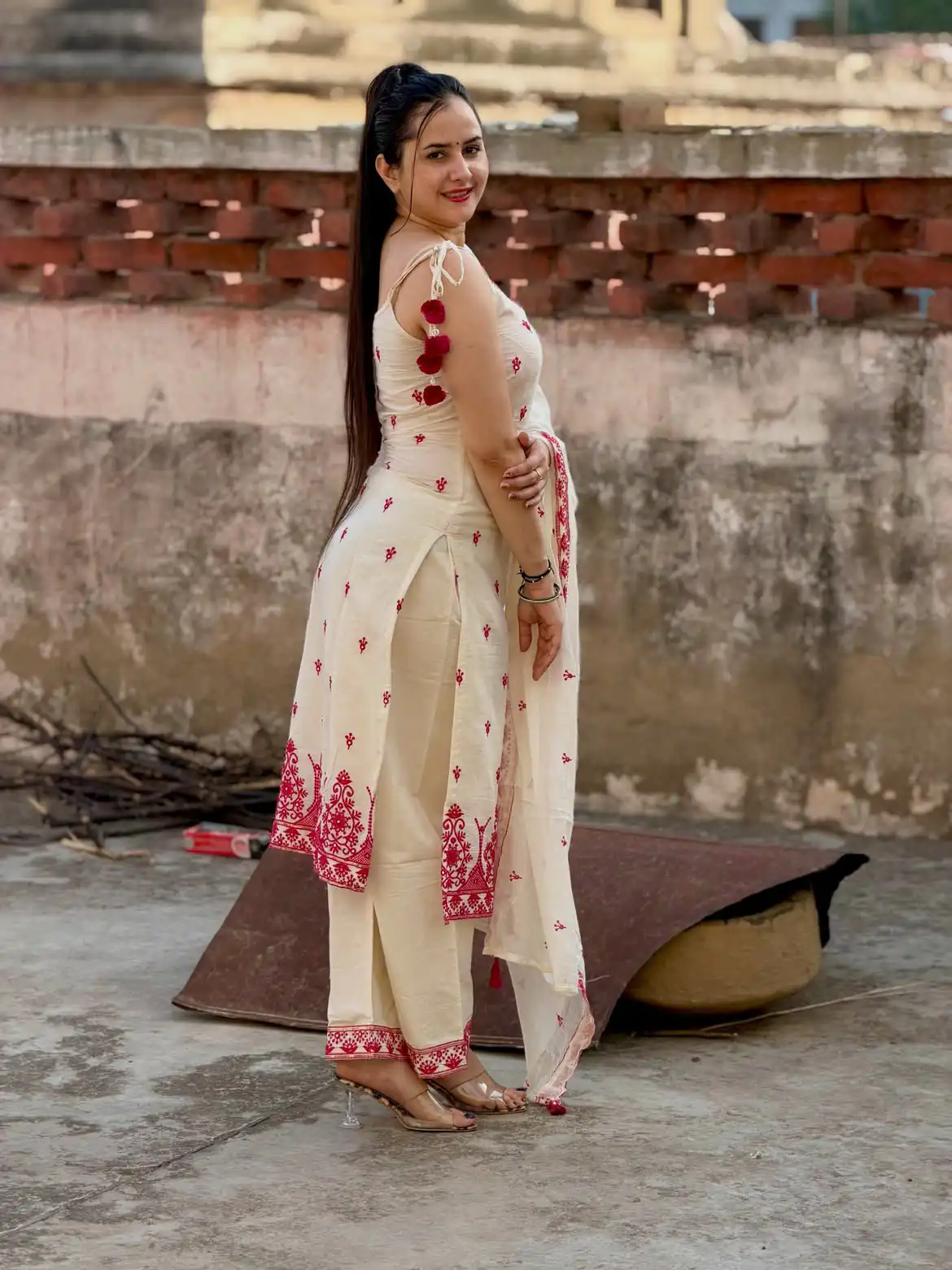 MF 476 Pink Embroidery Sequins Work Salwar Suit in Pink Maska Cotton Silk. Wedding, Party, Festive, Price 2049 - Delivery 4-6 Working Days. Shop now. | Jump Suits, Straight Suits, Casual Suits, Creative suits, Designer Suits, Palazzo Suits, Party Wear Suits, Patiala Suits, Salwar suit