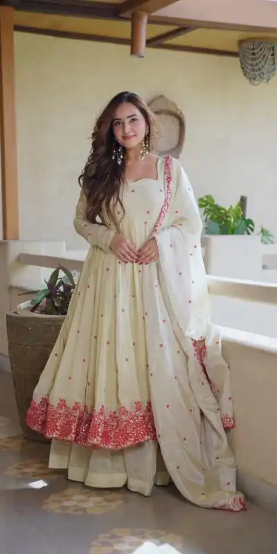 SRK 5360 Off White Dimond Silk Salwar Suit Perfect for Wedding, Party, Cultural Events, Traditional Day, Durga Puja –Affordable Price ₹2449/-. Delivery | Jump Suits, Straight Suits, Casual Suits, Creative suits, Designer Suits, Palazzo Suits, Party Wear Suits, Patiala Suits, Salwar suit