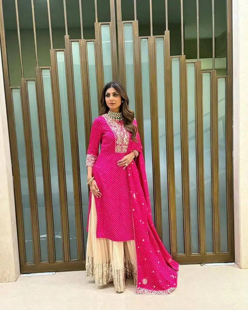 ZB 5049 Pink Faux Georgette Salwar Suit Perfect for Wedding, Party, Family Gatherings, Sangeet, Housewarming – . Affordable Price ₹2399. Days | Jump Suits, Straight Suits, Casual Suits, Creative suits, Designer Suits, Palazzo Suits, Party Wear Suits, Patiala Suits, Salwar suit
