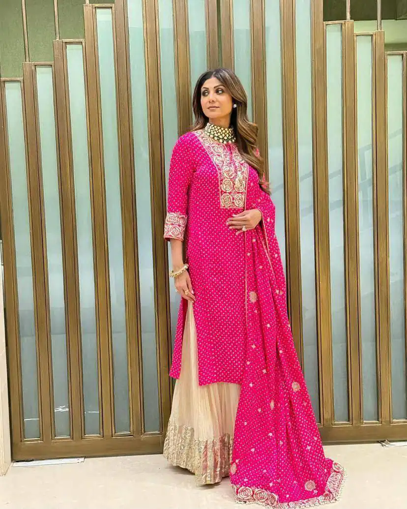 ZB 5049 Pink Faux Georgette Salwar Suit Perfect for Wedding, Party, Family Gatherings, Sangeet, Housewarming – . Affordable Price ₹2399. Days | Jump Suits, Straight Suits, Casual Suits, Creative suits, Designer Suits, Palazzo Suits, Party Wear Suits, Patiala Suits, Salwar suit