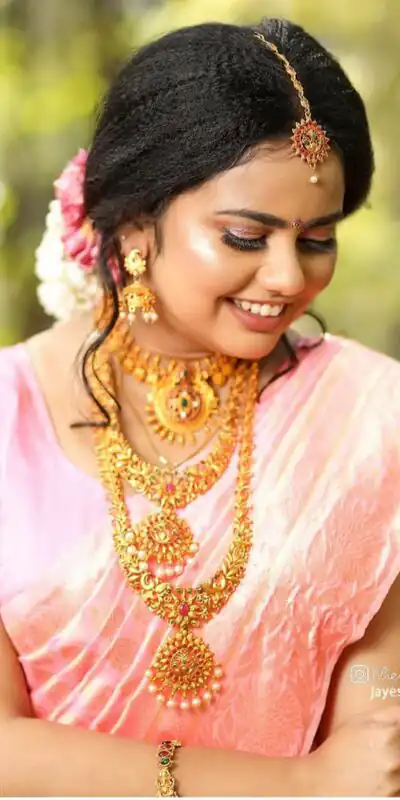 KPR 061 peach Soft Lichi Silk Saree with Lace Work & Lace Border. Introductory Price ₹1349. Delivery 4-6 Working Days. Shop now. | Bollywood Sarees, Creative Sarees, Designer Sarees, Embroidered Sarees, Ethnic Saree, Modern Digital sarees, Party Wear Sarees, Sarees