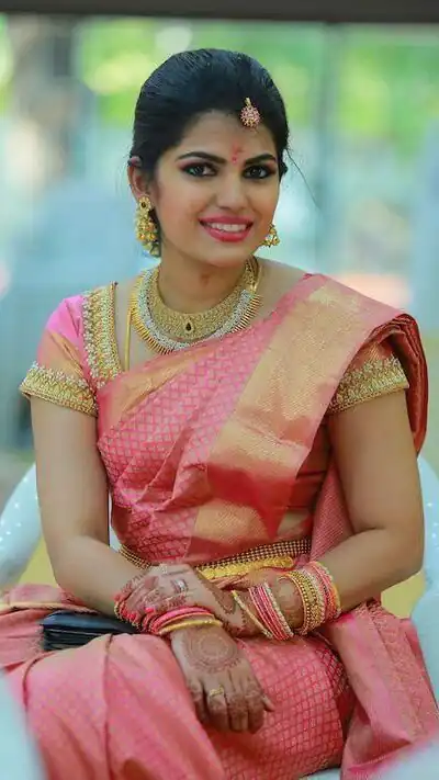 KP 2098 Peach Soft Lichi Silk Cloth Saree Perfect for Wedding, Party, Family Gatherings, Sangeet, Ethnic Day – . Festive Deal ₹1349. Delivery 4-6 Workin | Bollywood Sarees, Creative Sarees, Designer Sarees, Embroidered Sarees, Ethnic Saree, Modern Digital sarees, Party Wear Sarees, Sarees