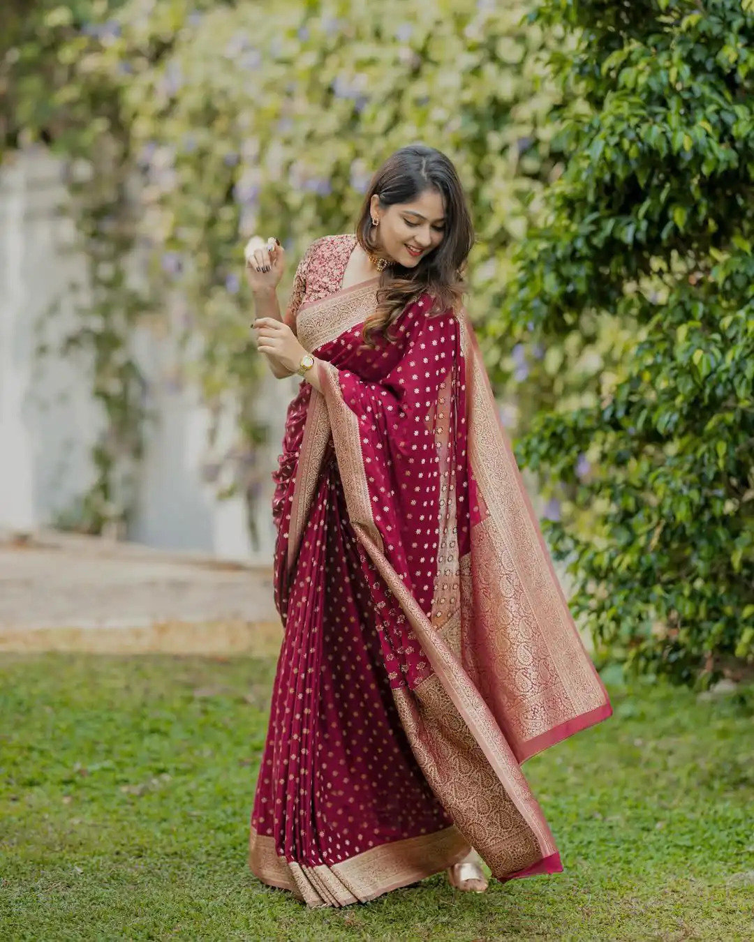KPR 228 Red in Soft Lichi Silk Jacquard Work Designer Work Saree . Exclusive Offer ₹1349. Delivery 4-6 Working Days. Shop now. | Bollywood Sarees, Creative Sarees, Designer Sarees, Embroidered Sarees, Ethnic Saree, Modern Digital sarees, Party Wear Sarees, Sarees