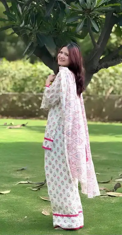 ZSR 3178 Pink Color Natural Crep Salwar Suit with Digital Print. Get it for ₹1999. Delivery 4-6 Working Days. Online Shop now. | Jump Suits, Straight Suits, Casual Suits, Creative suits, Designer Suits, Palazzo Suits, Party Wear Suits, Patiala Suits, Salwar suit