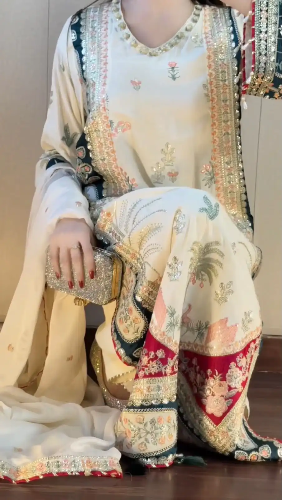 Aglow White Star Silk Embroidery Sequins Work Salwar Suit - Image 5