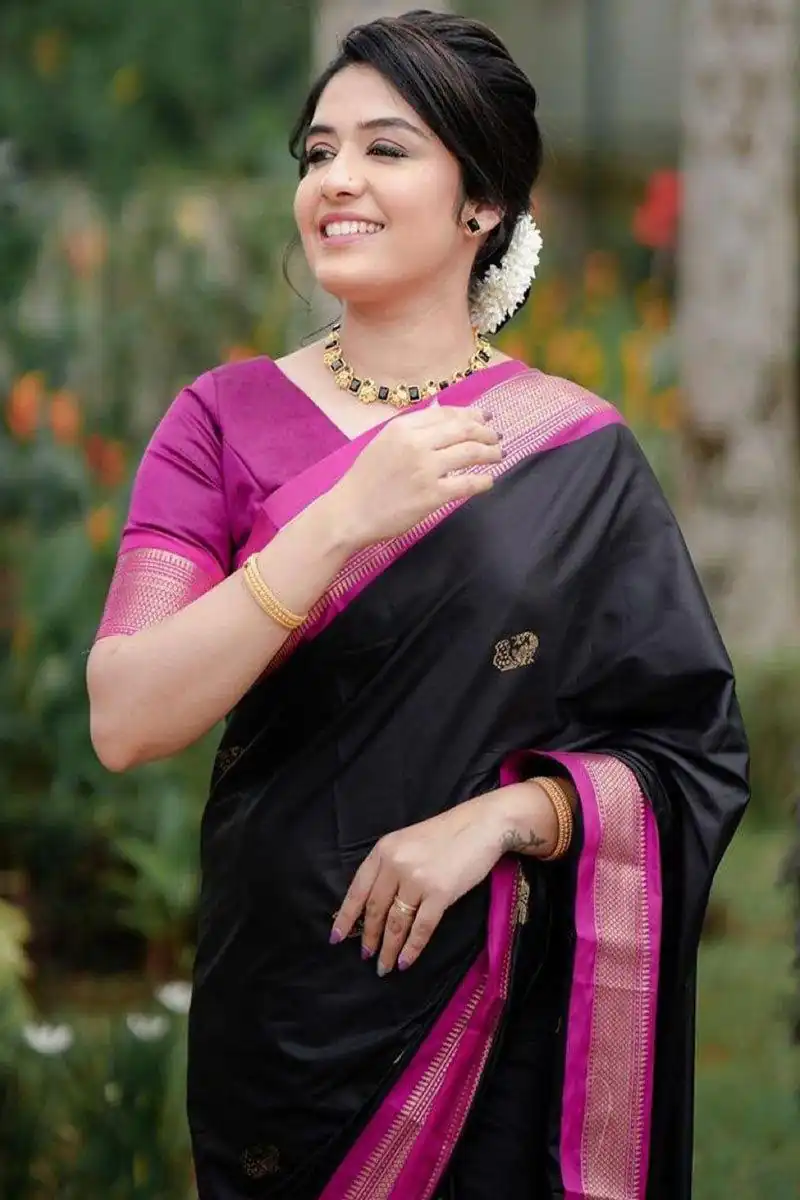 Fantastic Black Soft Lichi Silk Lace Work Saree - Image 6