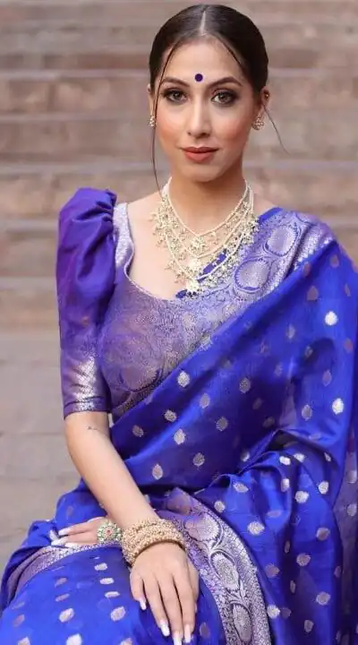 Alternative view of Shiny Blue Soft Lichi Silk Jacquard Lace Work Saree